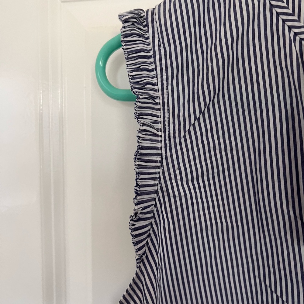 Sleeveless J.crew with Ruffles - Picture 5 of 5